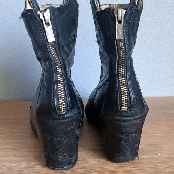 FRYE Carson Women's 7.5 Leather Hidden Wedge Ankle Booties Black Comfort Boots - Picture 3 of 15